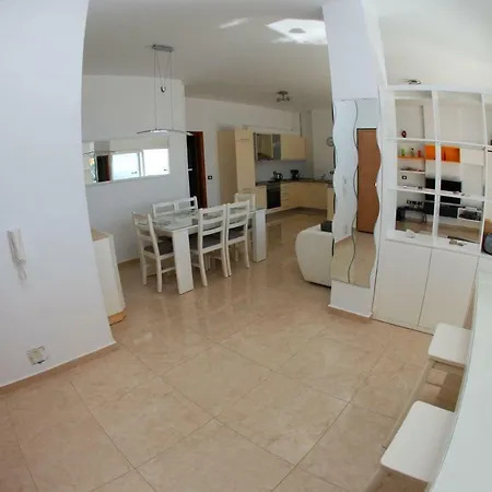 Azzura Flats Sarandë