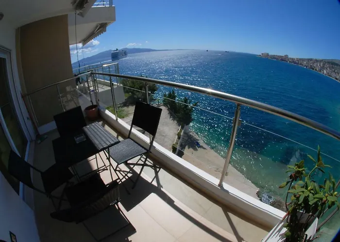 דירה Azzura Flats סרנדה